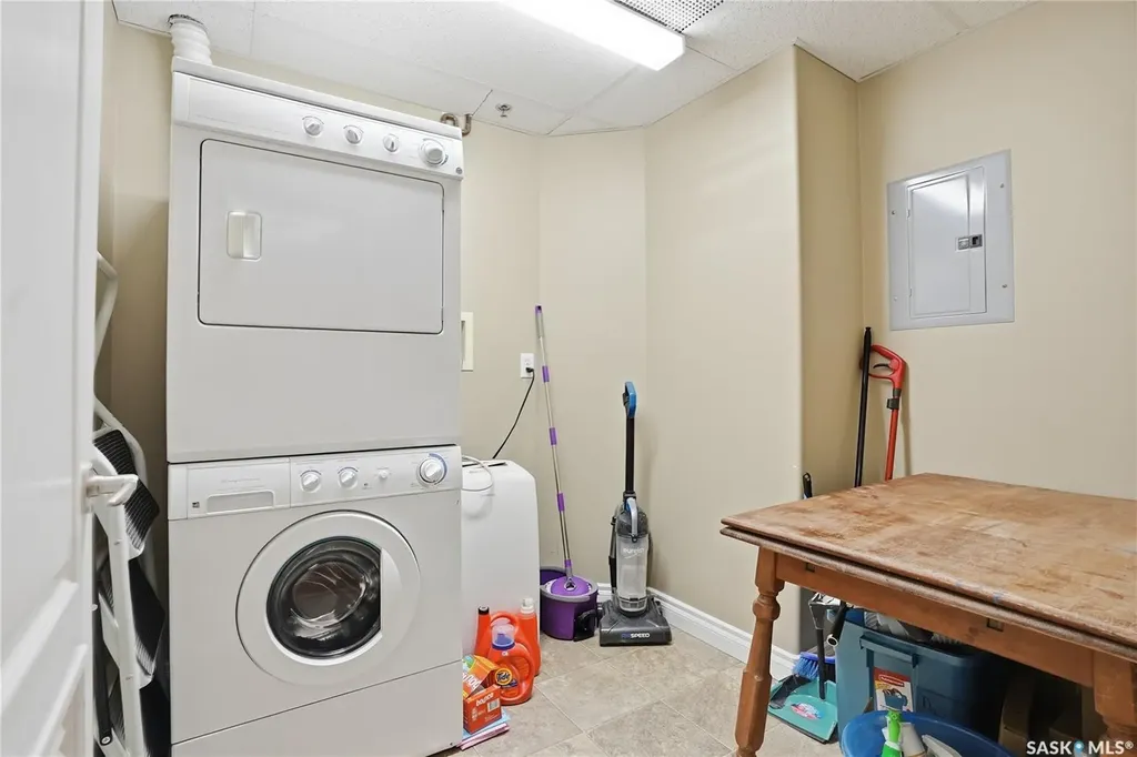 303 5th Avenue Saskatoon SK S7K 2P6
