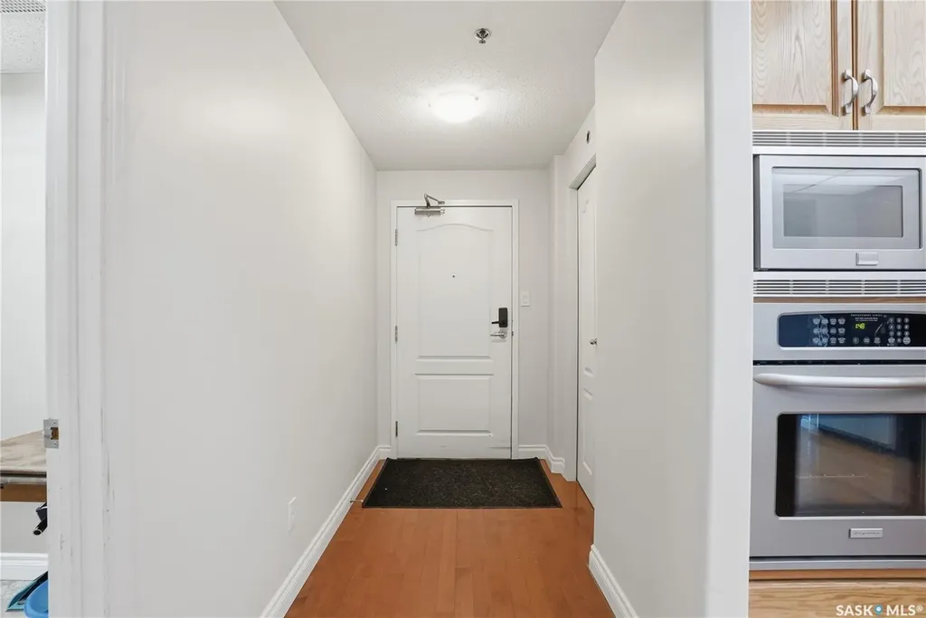 303 5th Avenue Saskatoon SK S7K 2P6