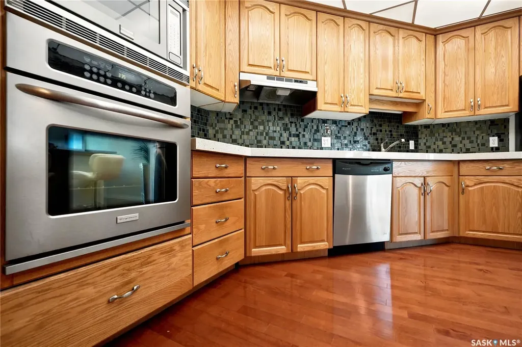 303 5th Avenue Saskatoon SK S7K 2P6