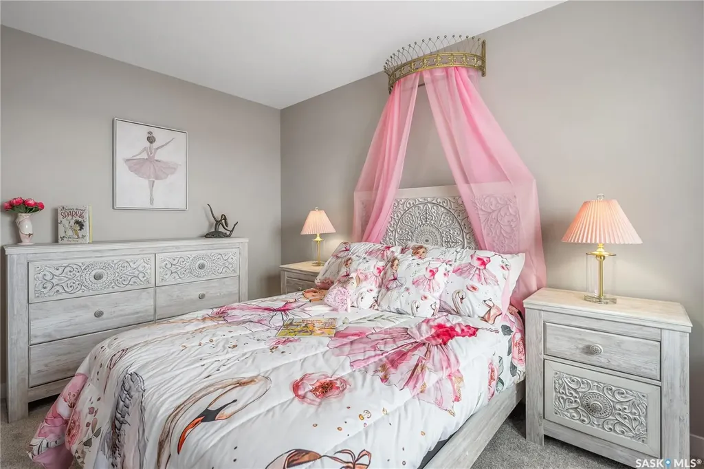 2994 Dumont Way Regina SK S4V 4E4