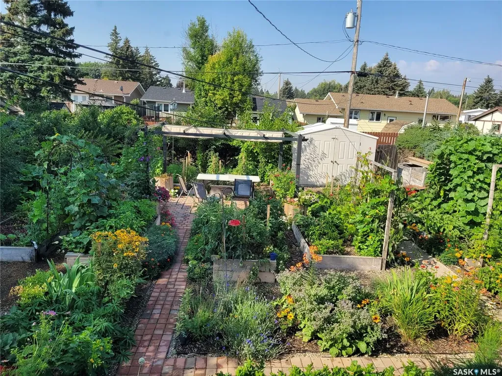 804 Pitt Street Indian Head SK S0G 2K0