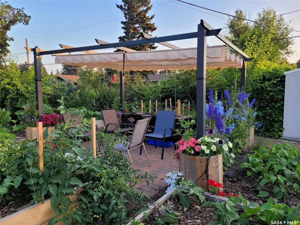 804 Pitt Street Indian Head SK S0G 2K0