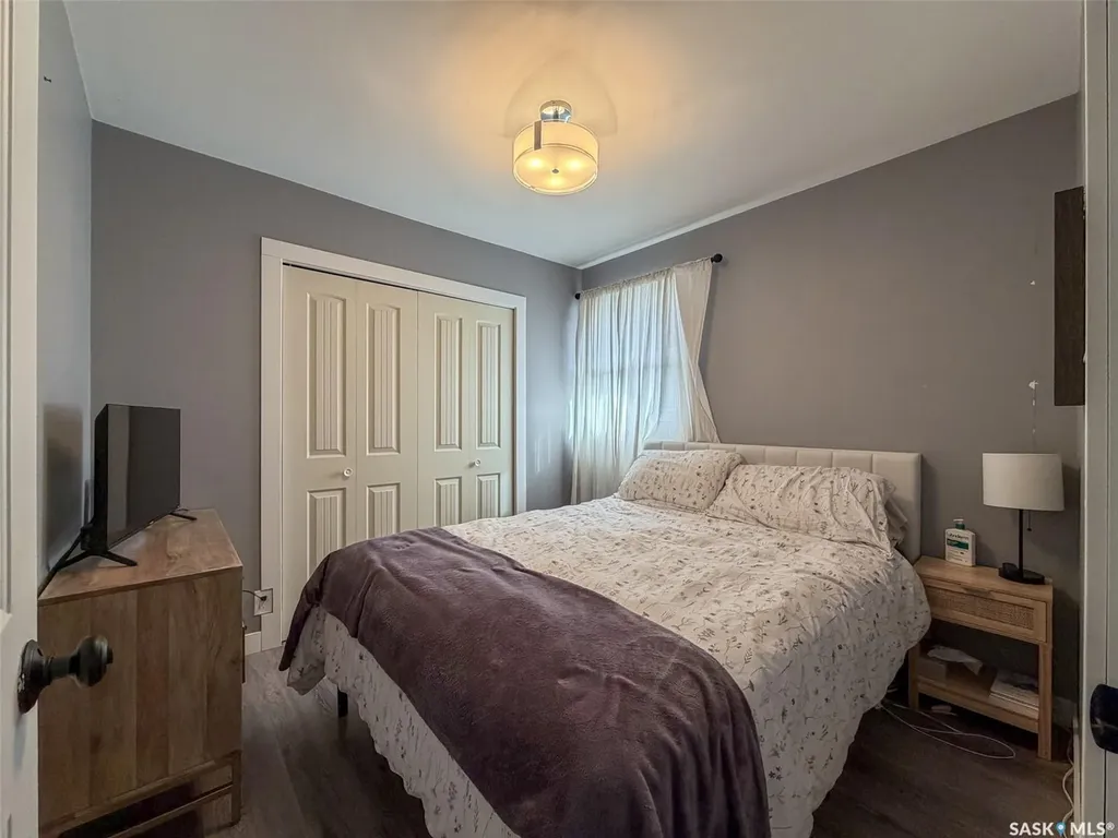 442 Front Street W Eastend SK S0N 0T0