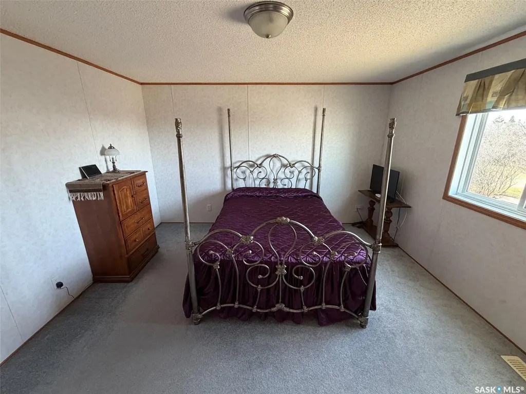 217 2nd Street W Climax SK S0N 0N0