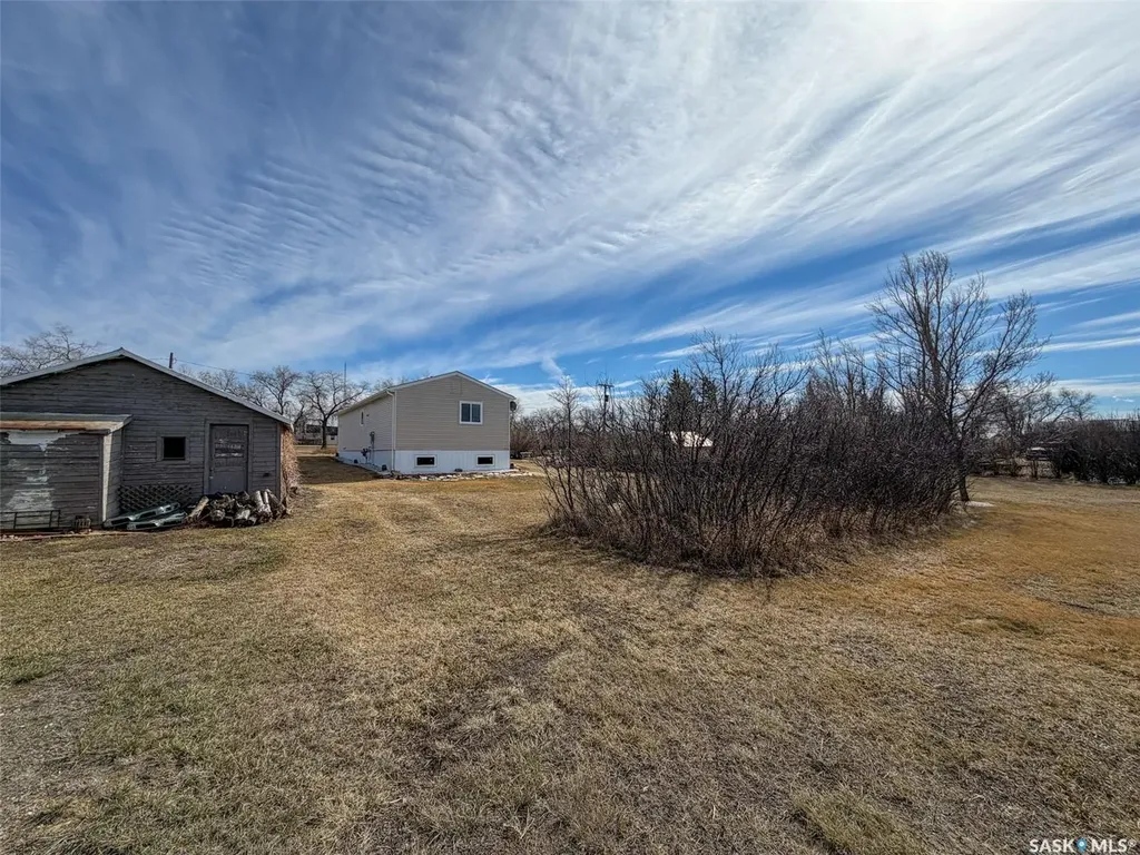217 2nd Street W Climax SK S0N 0N0