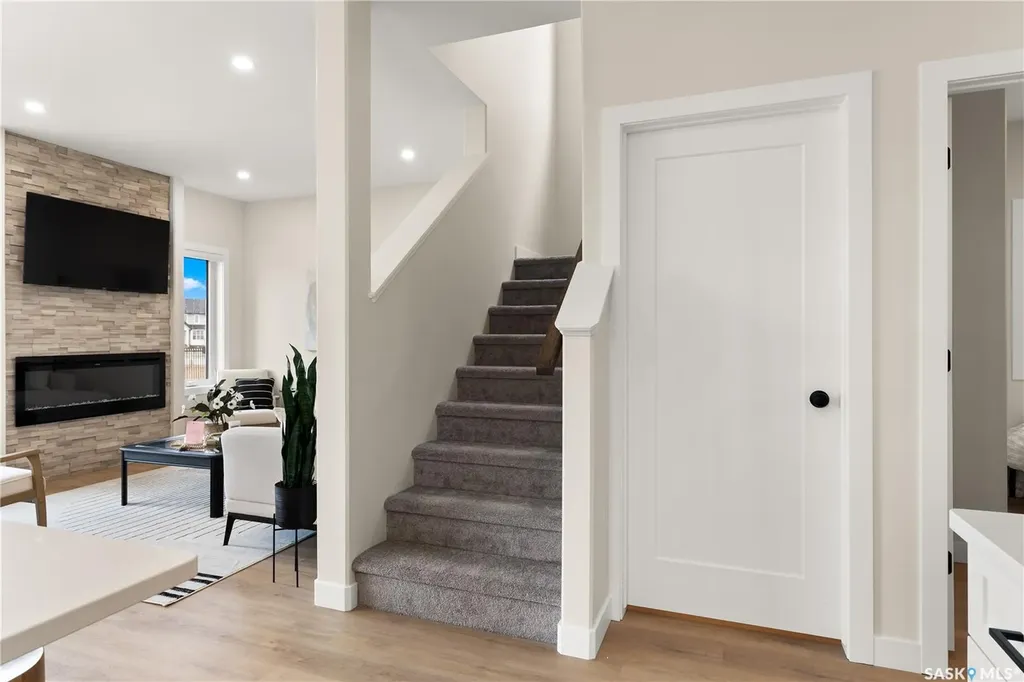 477 Germain Manor Saskatoon SK S7V 0T9