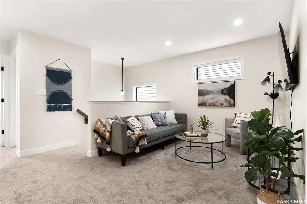 477 Germain Manor Saskatoon SK S7V 0T9