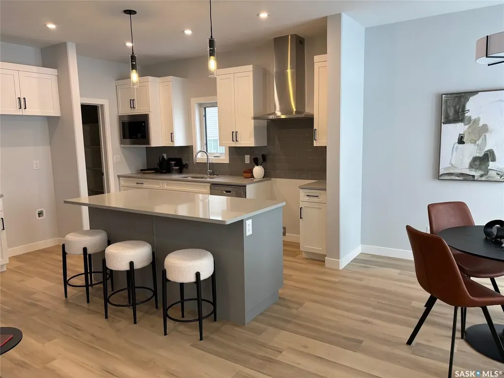 477 Germain Manor Saskatoon SK S7V 0T9