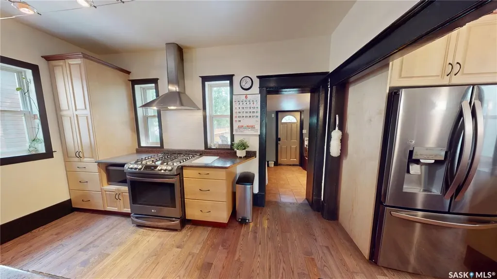 2161 Cameron Street Regina SK S4T 2V7