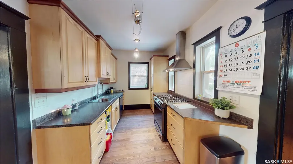 2161 Cameron Street Regina SK S4T 2V7