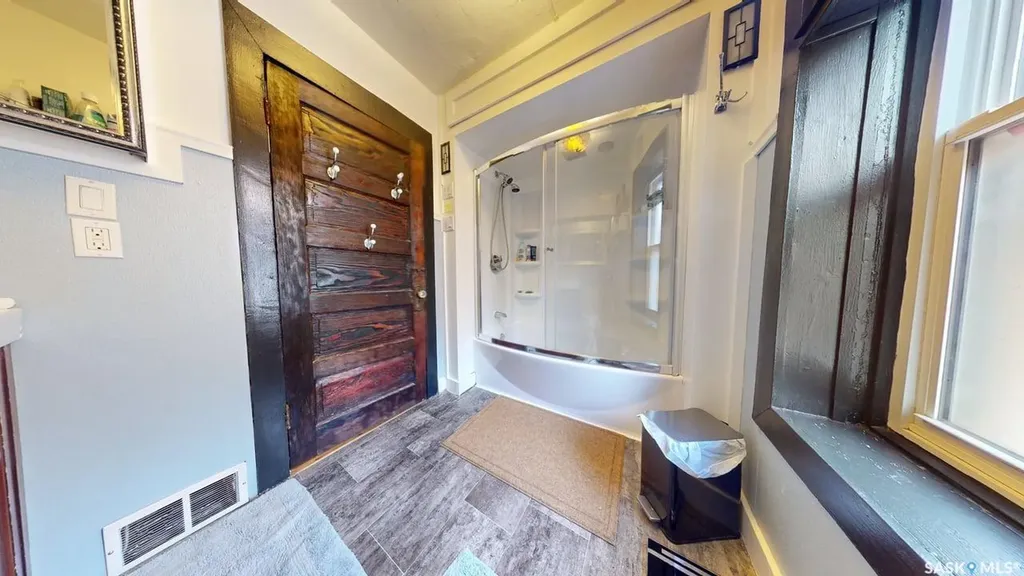 2161 Cameron Street Regina SK S4T 2V7