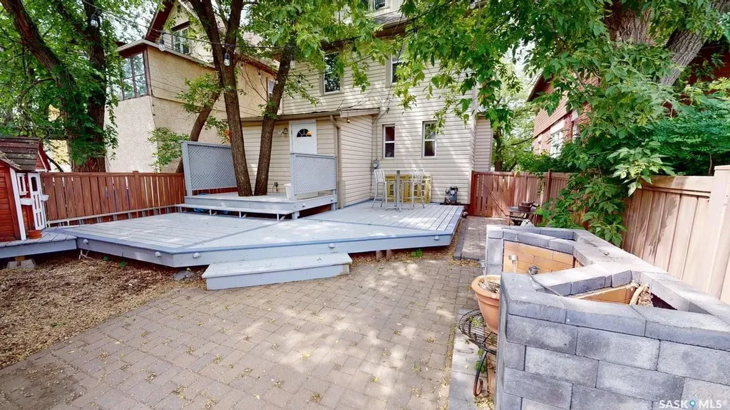 2161 Cameron Street Regina SK S4T 2V7