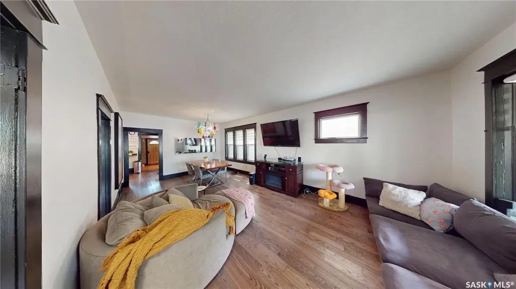 2161 Cameron Street Regina SK S4T 2V7