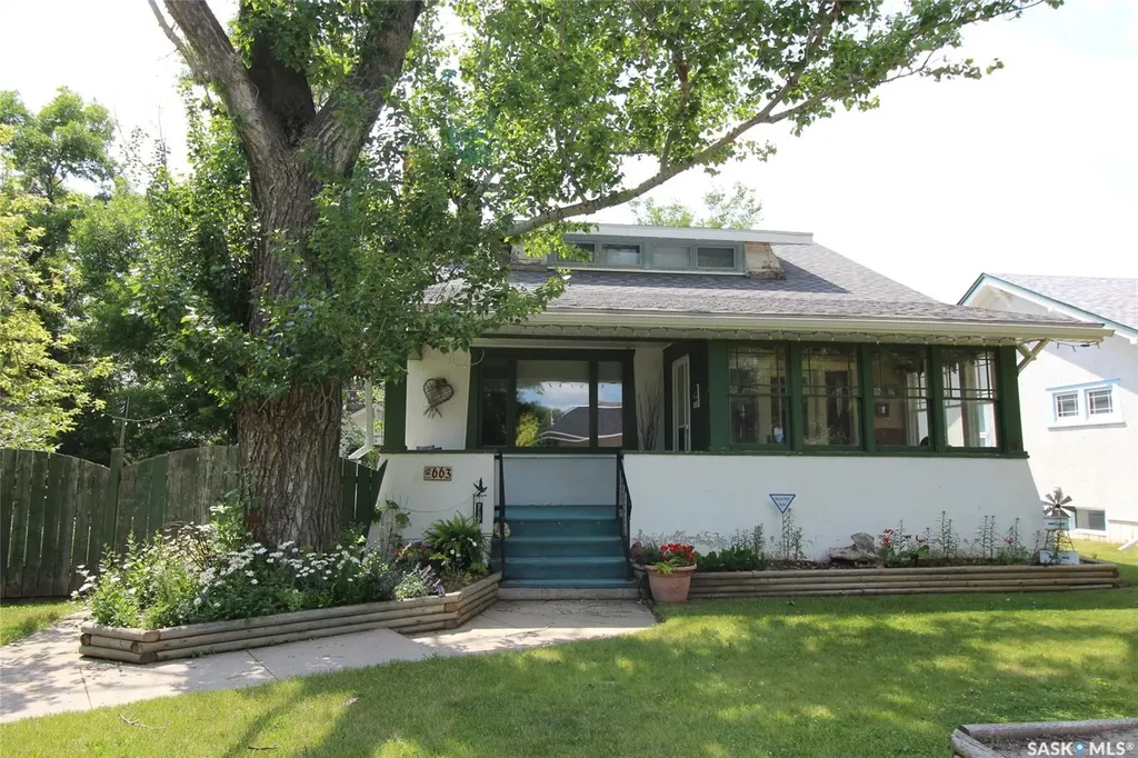663 2nd Street E Shaunavon SK S0N 2M0