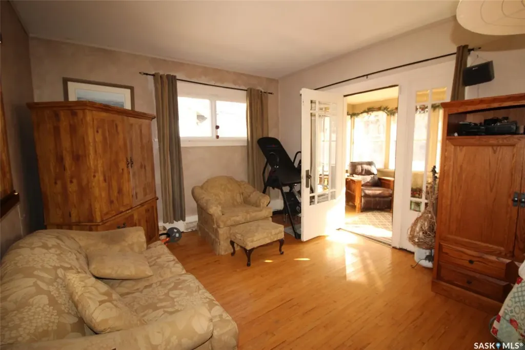 663 2nd Street E Shaunavon SK S0N 2M0