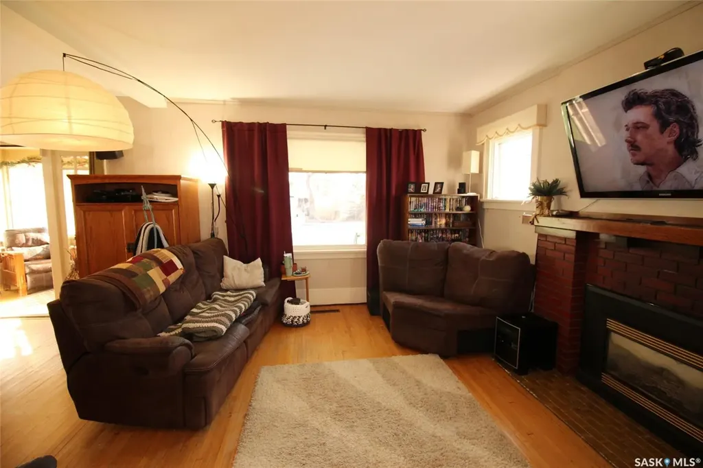 663 2nd Street E Shaunavon SK S0N 2M0