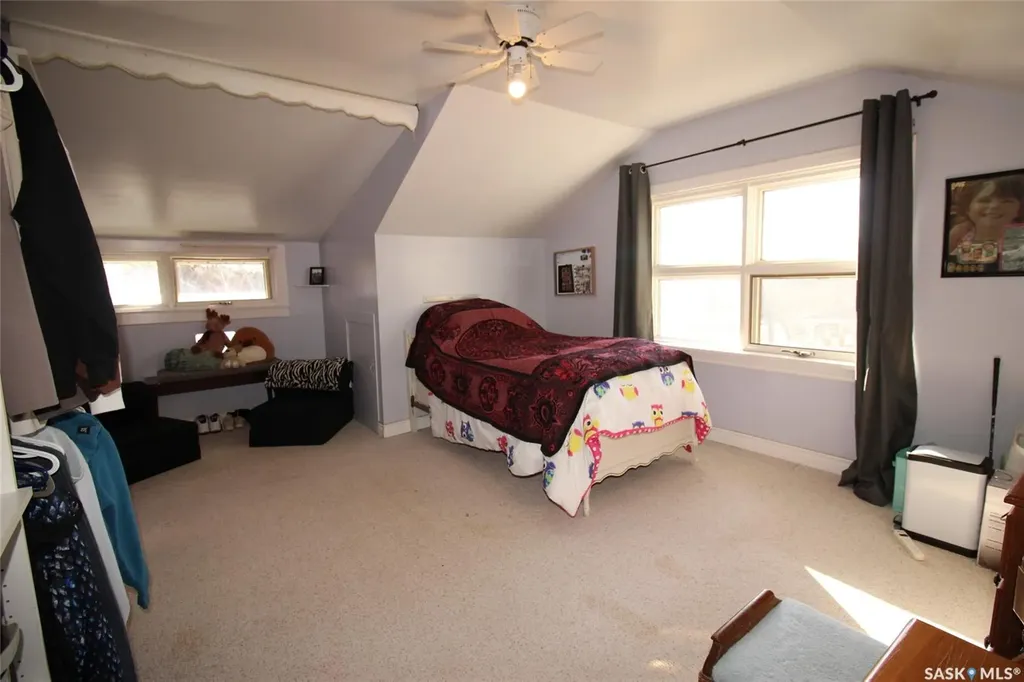 663 2nd Street E Shaunavon SK S0N 2M0