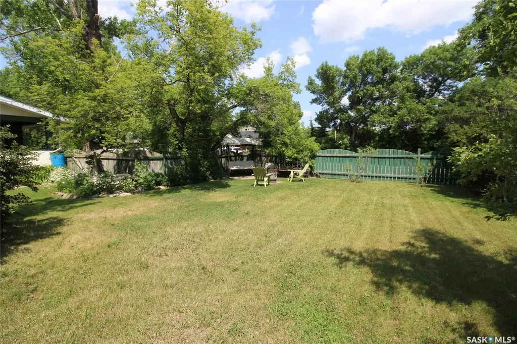 663 2nd Street E Shaunavon SK S0N 2M0