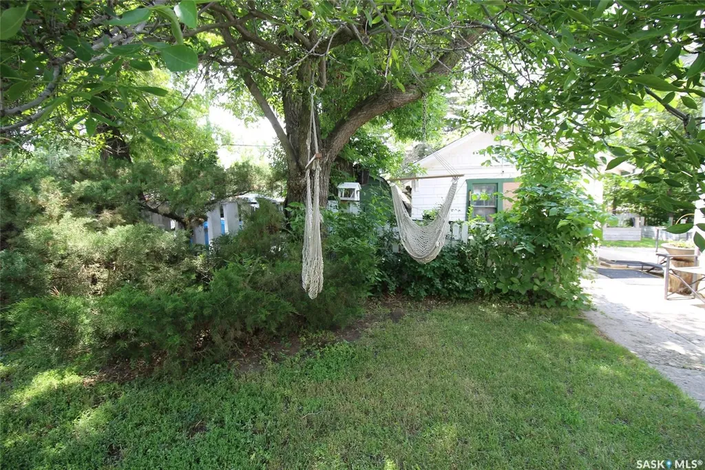 663 2nd Street E Shaunavon SK S0N 2M0
