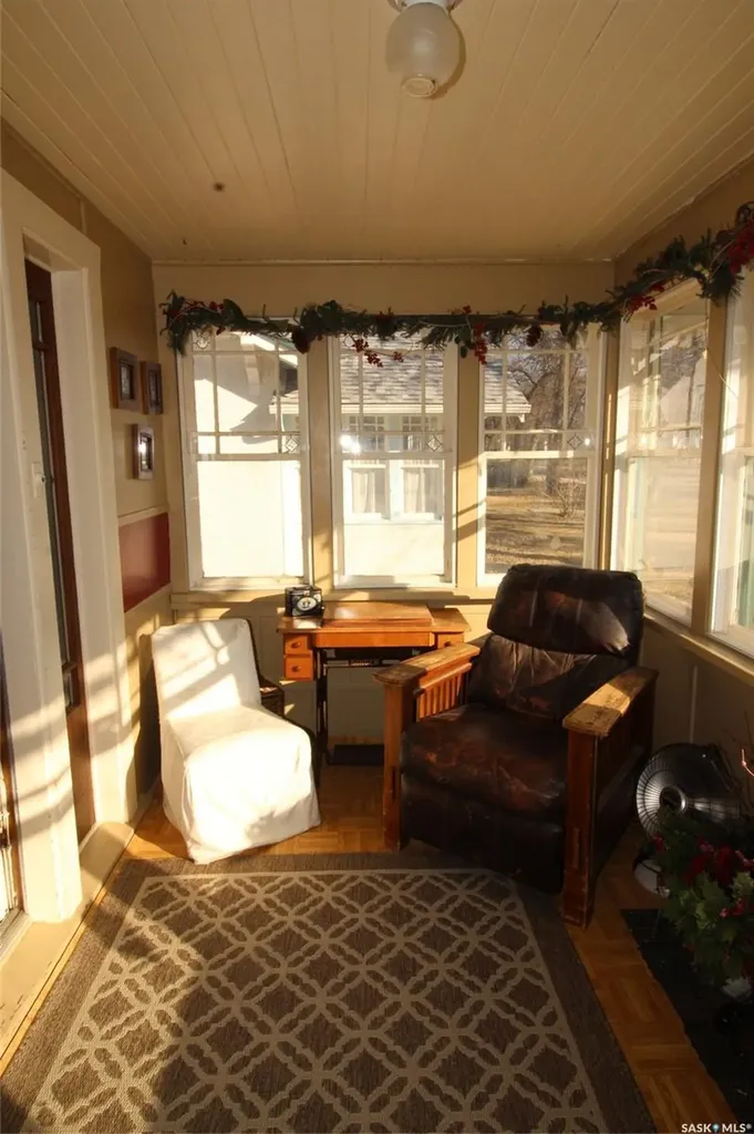 663 2nd Street E Shaunavon SK S0N 2M0