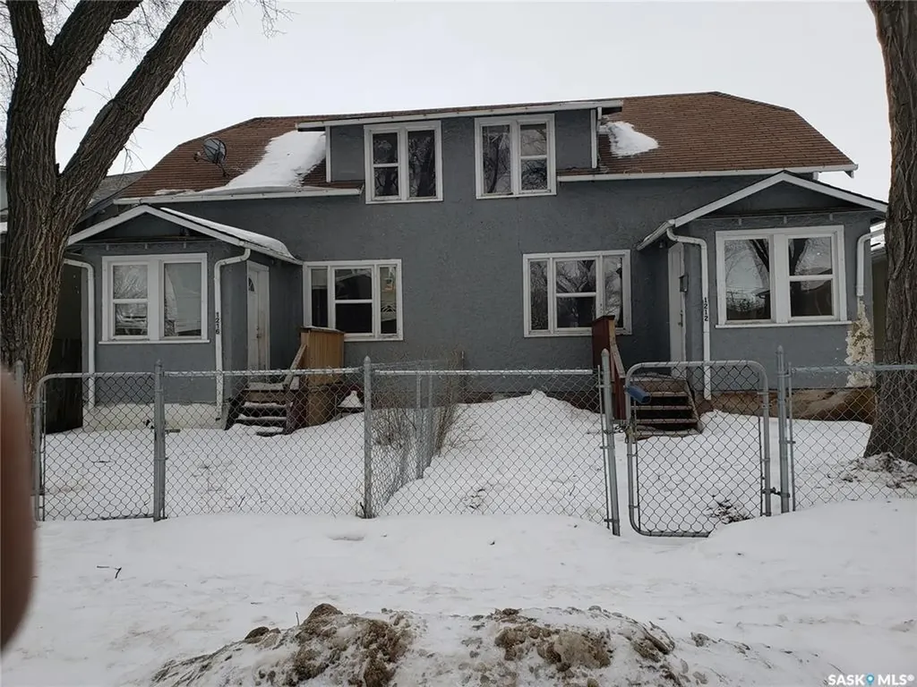 1212-1216 Rae Street Regina SK S4T 2C2