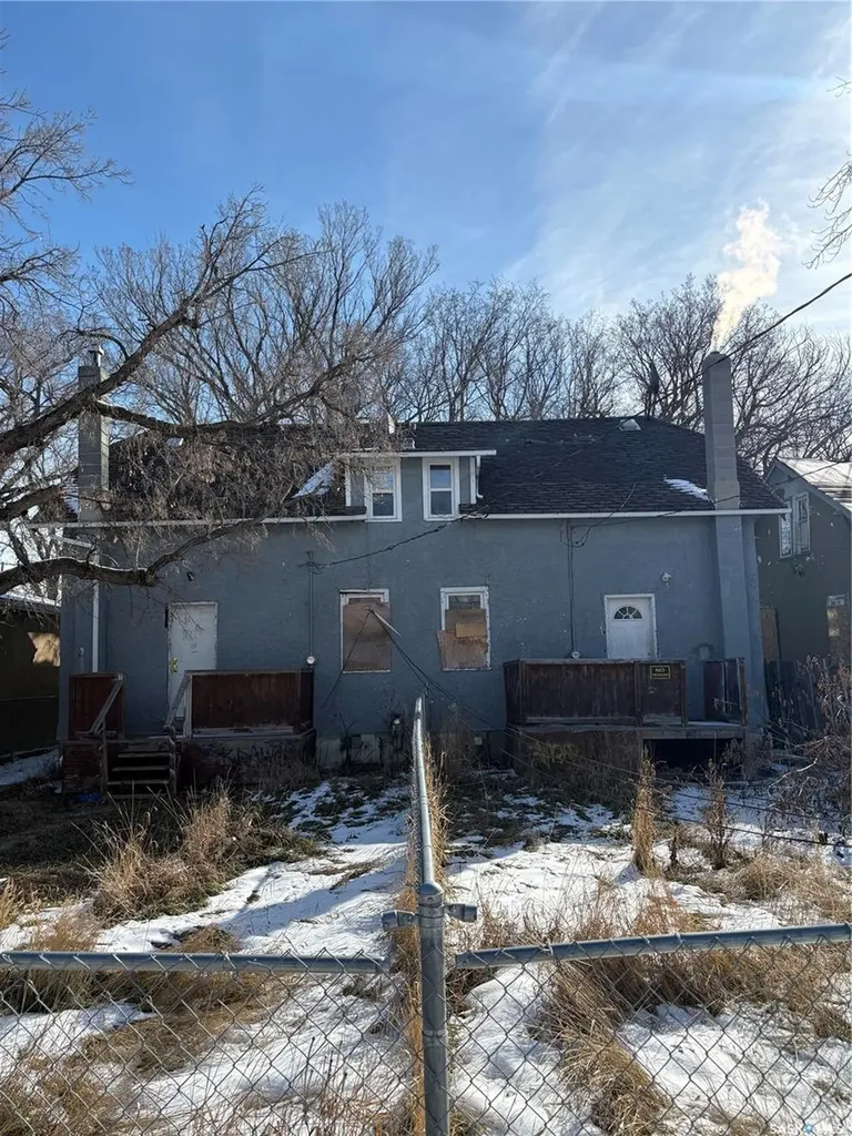 1212-1216 Rae Street Regina SK S4T 2C2