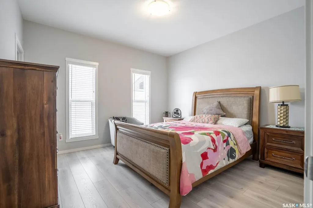 5144 Green Crescent E Regina SK S4V 3S9