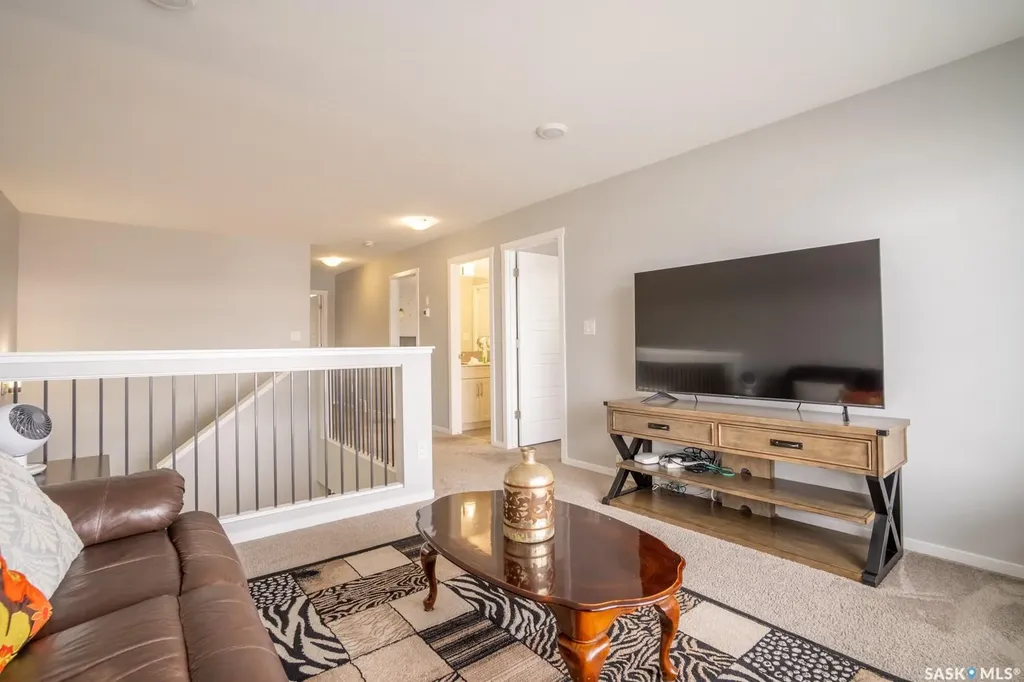 5144 Green Crescent E Regina SK S4V 3S9