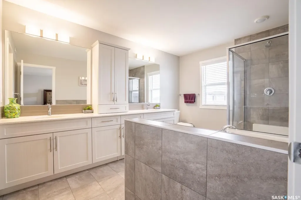 5144 Green Crescent E Regina SK S4V 3S9