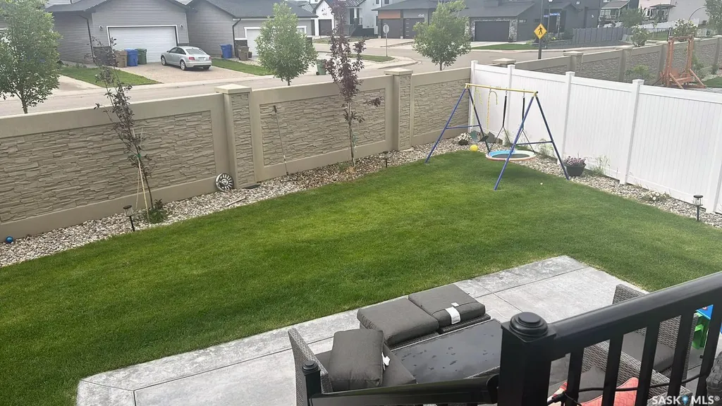 5144 Green Crescent E Regina SK S4V 3S9