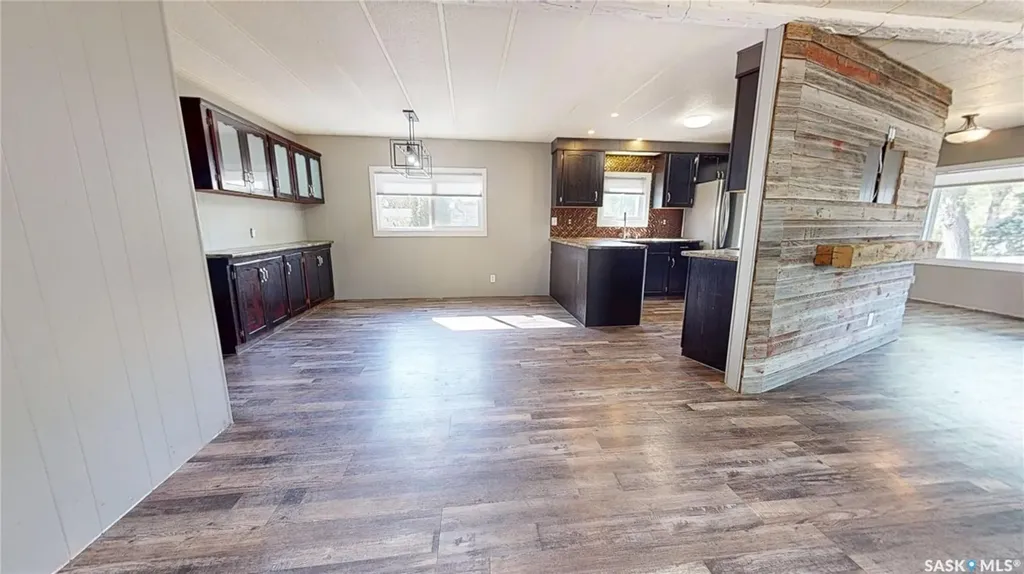 401 Walsh Street Maple Creek SK S0N 1N0