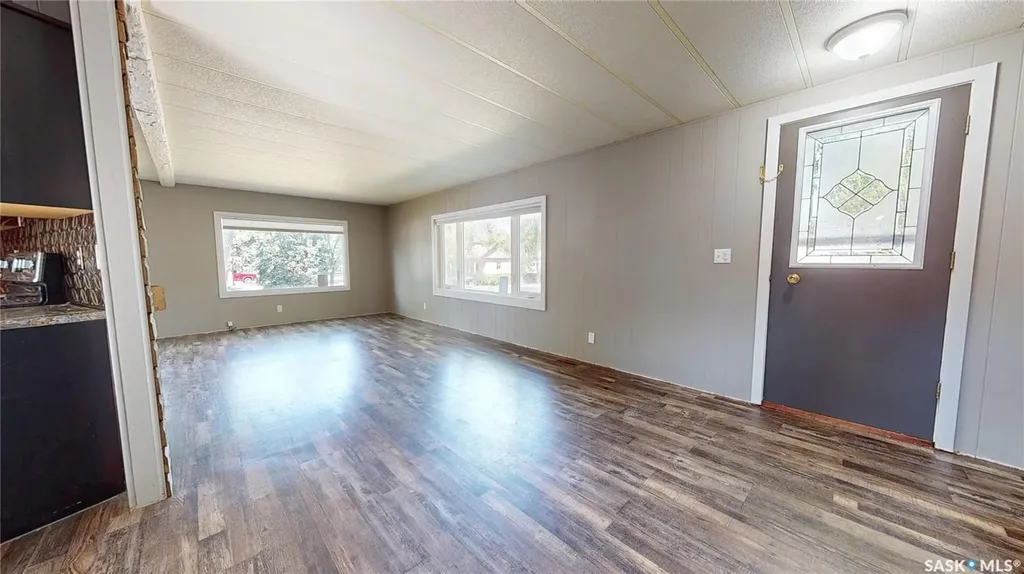 401 Walsh Street Maple Creek SK S0N 1N0