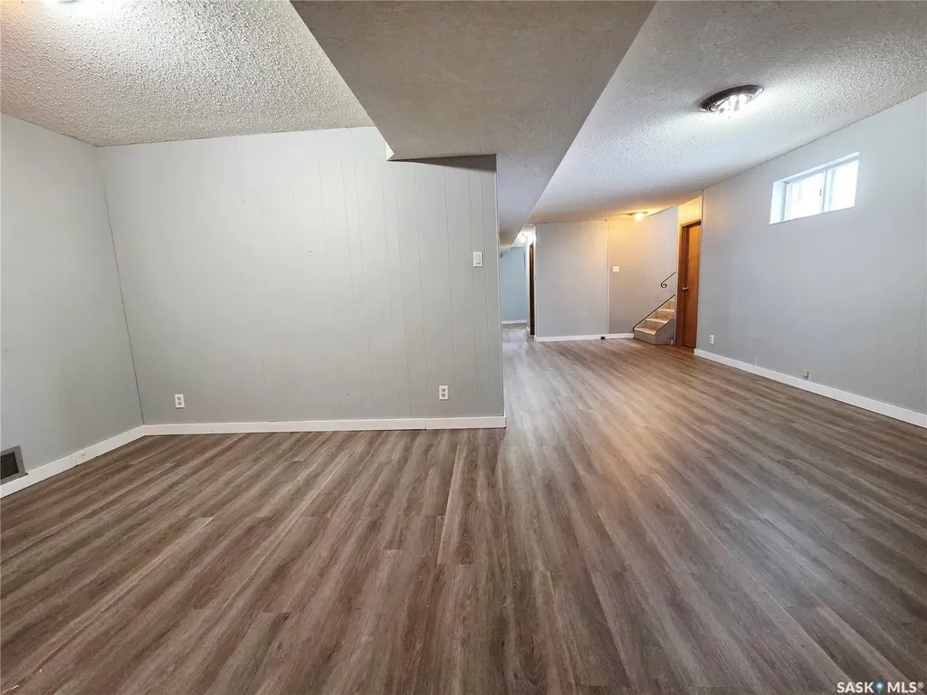 401 Walsh Street Maple Creek SK S0N 1N0