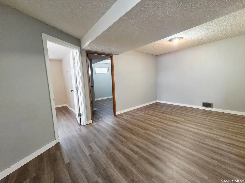 401 Walsh Street Maple Creek SK S0N 1N0