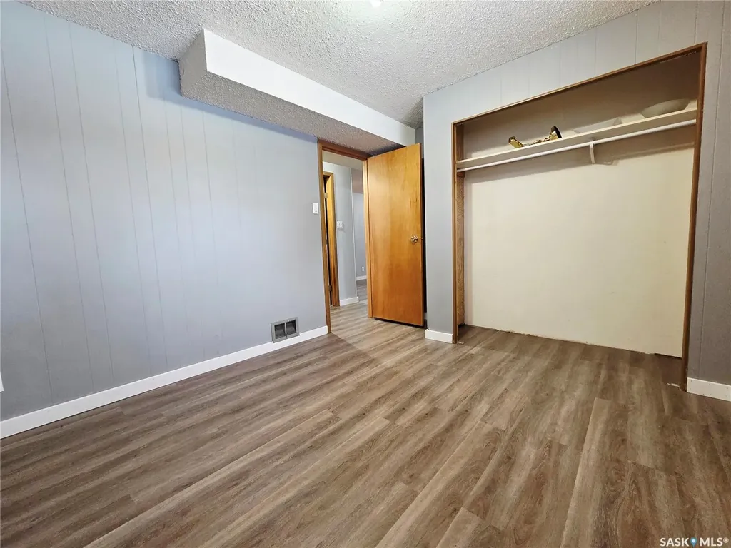 401 Walsh Street Maple Creek SK S0N 1N0