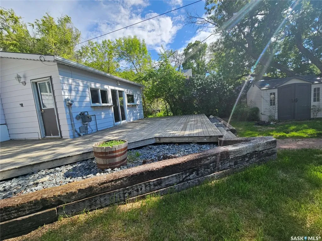 401 Walsh Street Maple Creek SK S0N 1N0