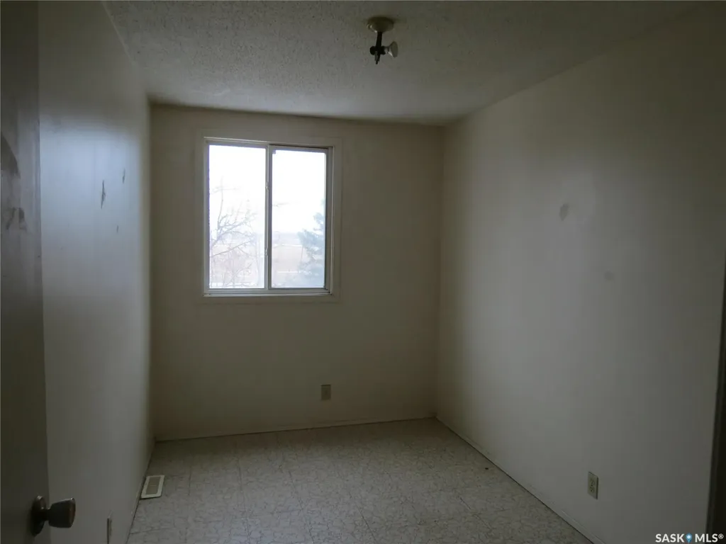 3926 Castle Road Regina SK S4S 6A4