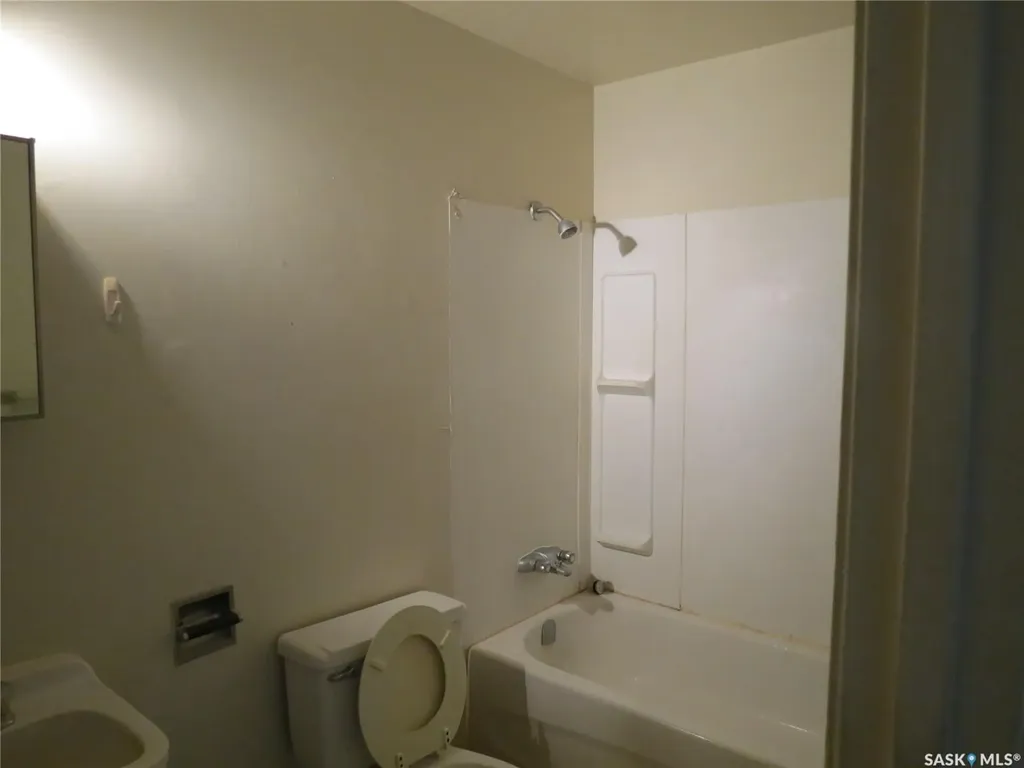 3926 Castle Road Regina SK S4S 6A4