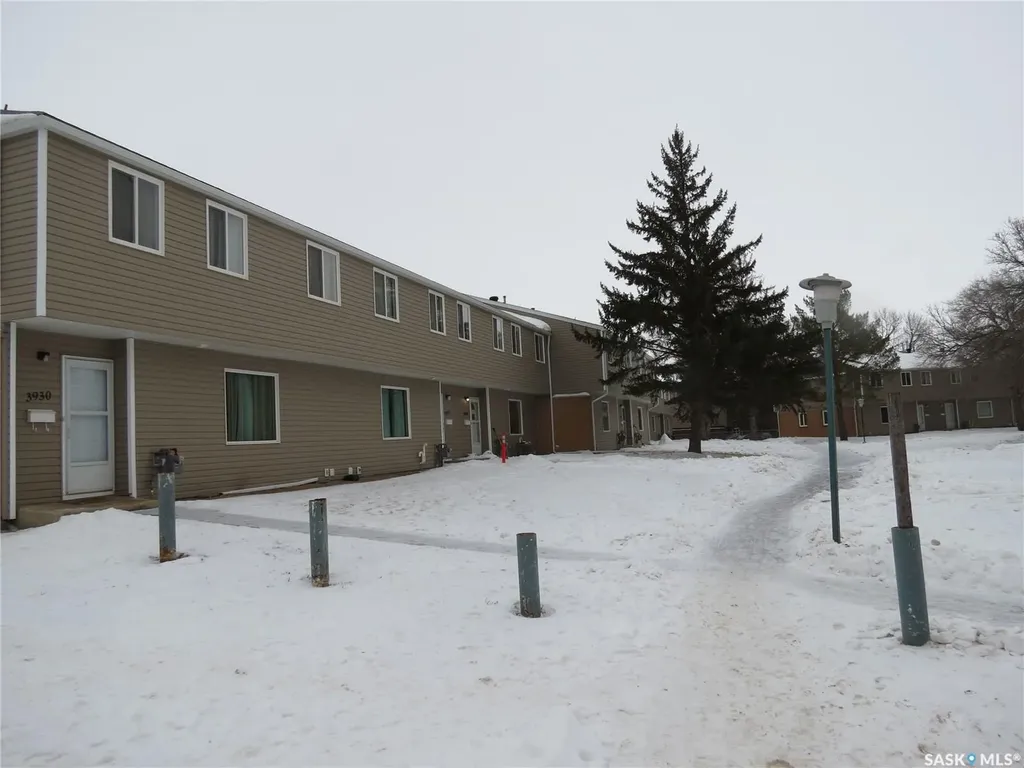 3926 Castle Road Regina SK S4S 6A4