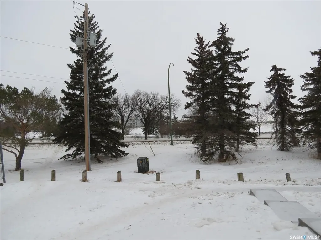 3926 Castle Road Regina SK S4S 6A4