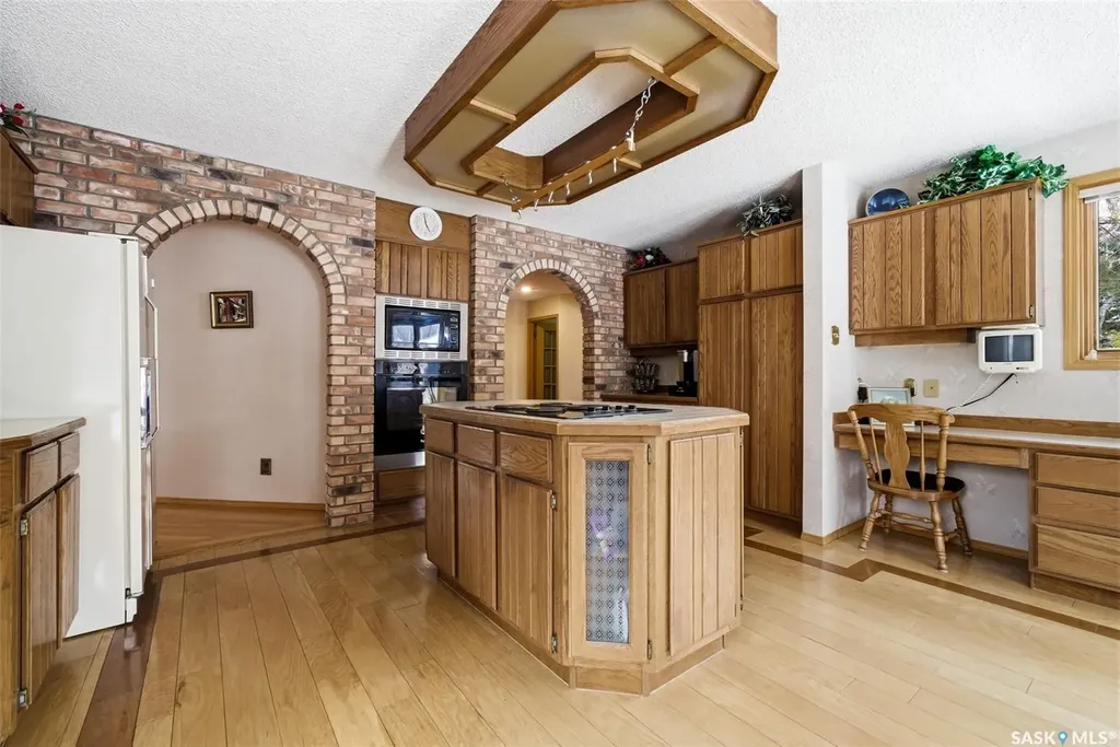 250 Prospect Crescent Lumsden SK S0G 3C0