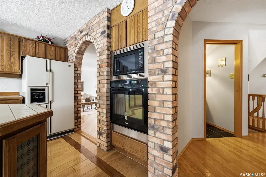 250 Prospect Crescent Lumsden SK S0G 3C0