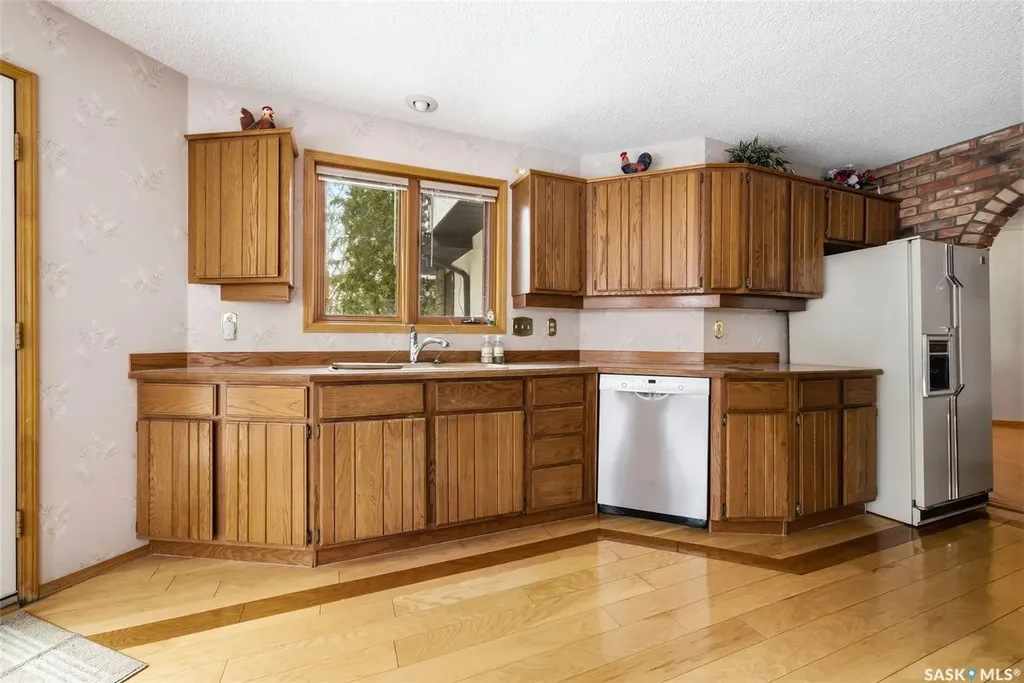 250 Prospect Crescent Lumsden SK S0G 3C0