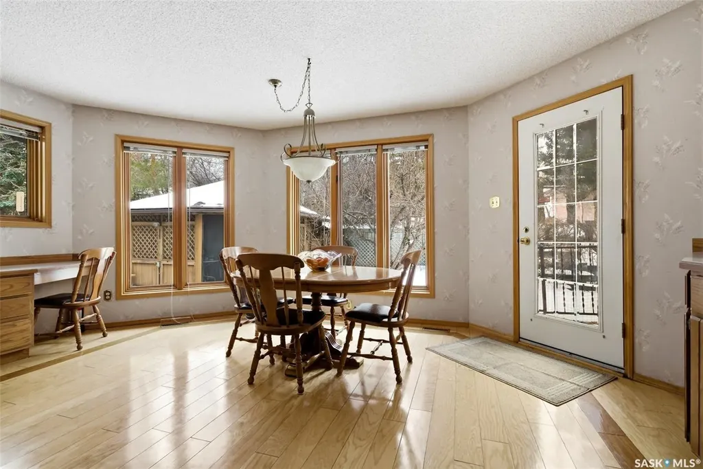 250 Prospect Crescent Lumsden SK S0G 3C0
