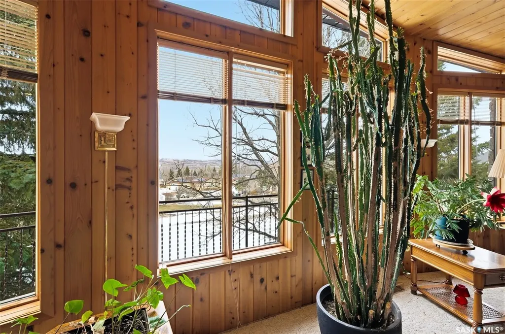 250 Prospect Crescent Lumsden SK S0G 3C0