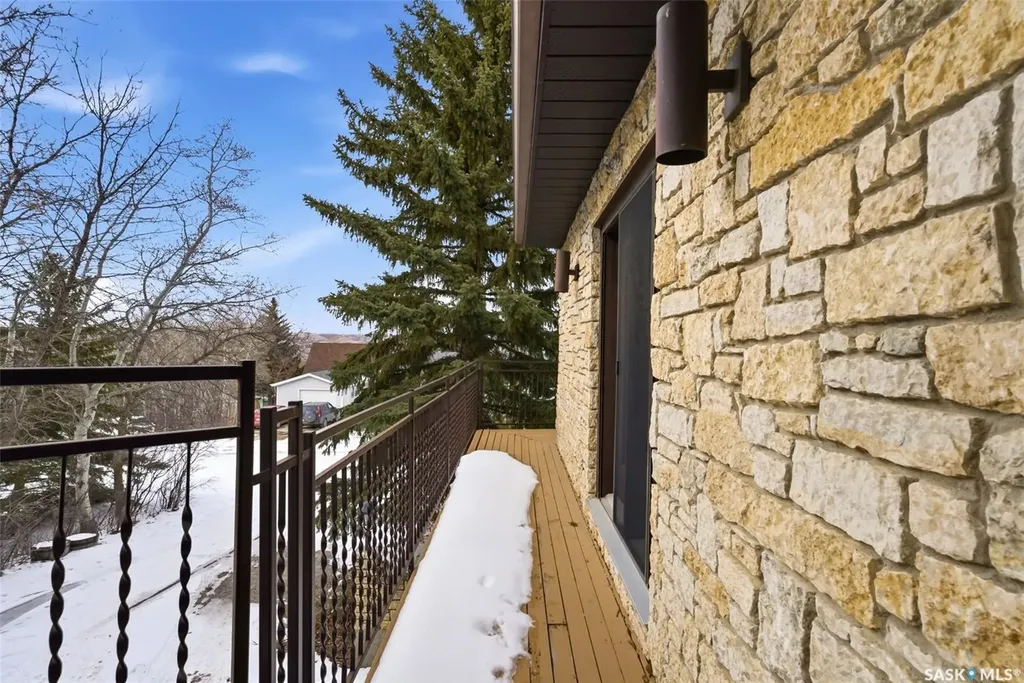 250 Prospect Crescent Lumsden SK S0G 3C0