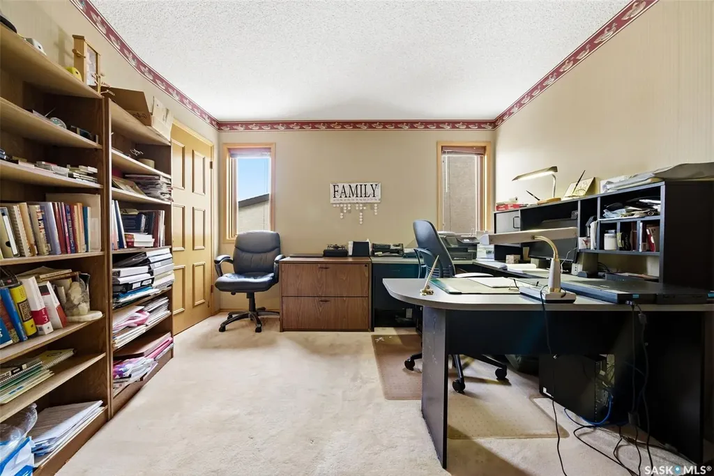 250 Prospect Crescent Lumsden SK S0G 3C0