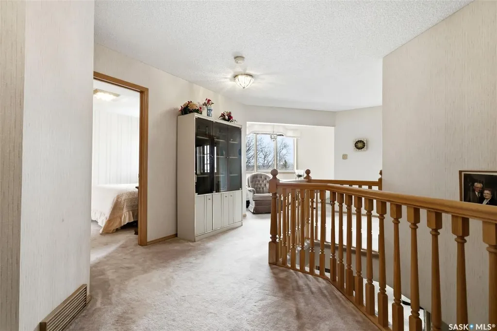 250 Prospect Crescent Lumsden SK S0G 3C0