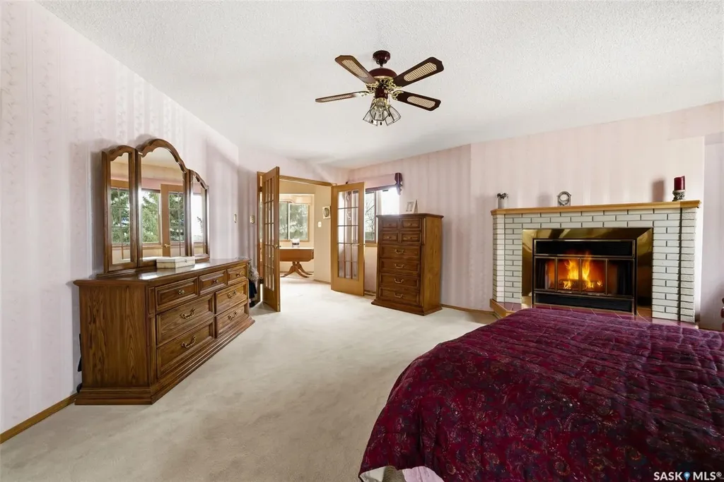 250 Prospect Crescent Lumsden SK S0G 3C0