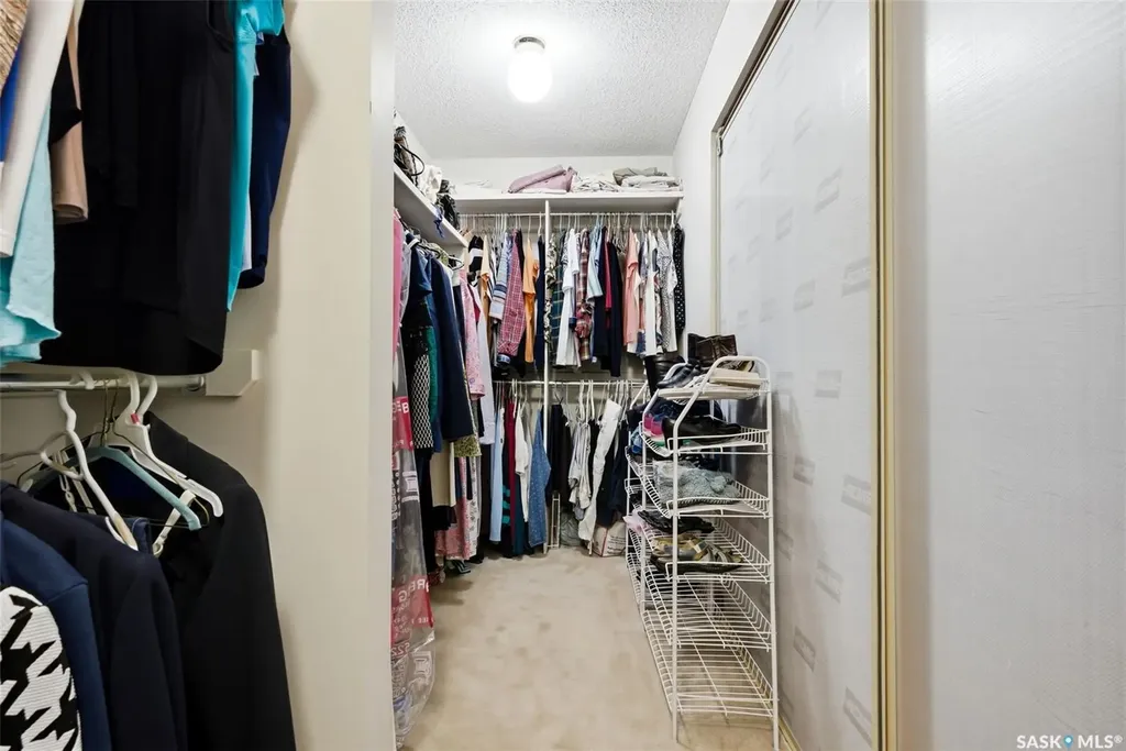 250 Prospect Crescent Lumsden SK S0G 3C0